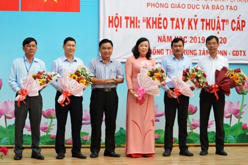 Hội thi Khéo tay kỹ thuật cấp Huyện - Lần VII - Năm học 2019 - 2020